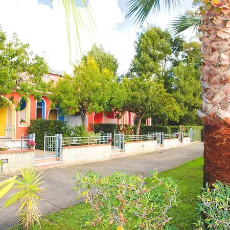 Apartment In Ascea With Garden