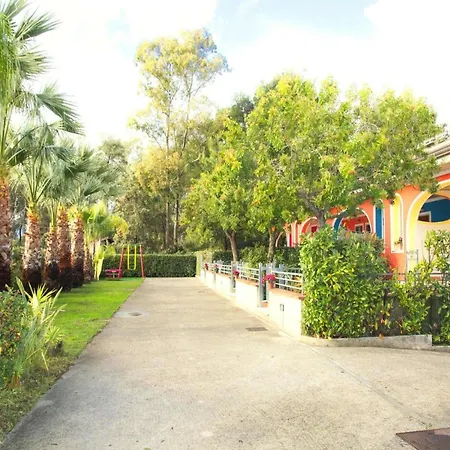 Apartment In Ascea With Garden